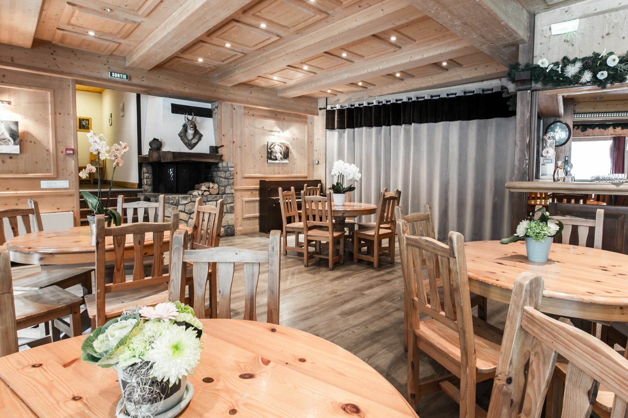 Hotel Club Le Cret Morzine Ngoại thất bức ảnh